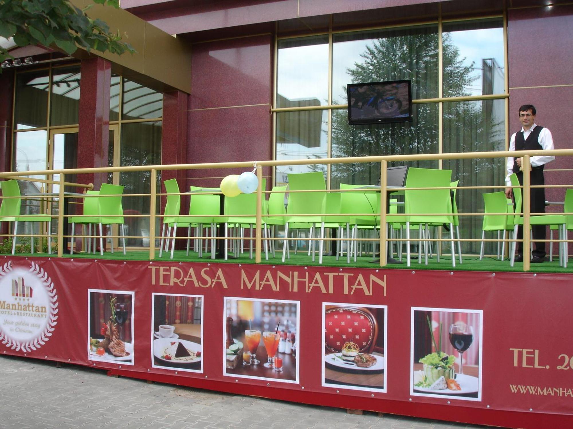 Manhattan Hotel & Restaurant Chisinau Exterior foto
