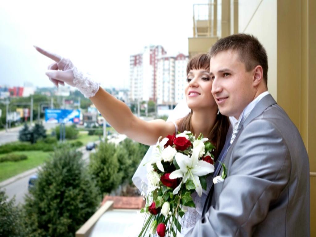 Manhattan Hotel & Restaurant Chisinau Exterior foto